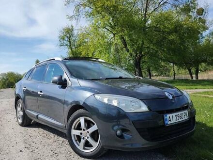 Рено Меган 2010 в Жашкове на Automoto.ua Серый Рено Меган, объемом двигателя 1.5 л и пробегом 221 тыс. км за 6800 $, фото 1 на Automoto.ua