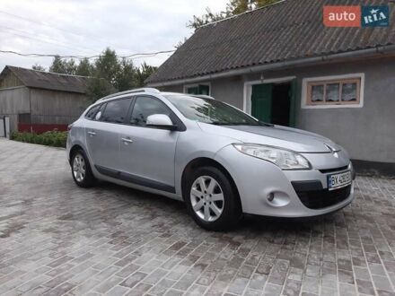 Рено Меган 2010 в Хмельницком на Automoto.ua Серый Рено Меган, объемом двигателя 1.5 л и пробегом 213 тыс. км за 7200 $, фото 1 на Automoto.ua