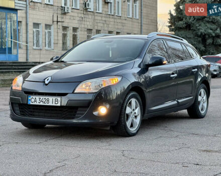 Серый Рено Меган, объемом двигателя 1.46 л и пробегом 223 тыс. км за 6999 $, фото 1 на Automoto.ua