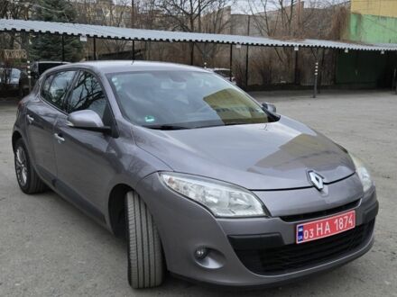 Рено Меган 2010 в Днепре (Днепропетровске) на Automoto.ua Серый Рено Меган, объемом двигателя 1.6 л и пробегом 219 тыс. км за 7650 $, фото 1 на Automoto.ua