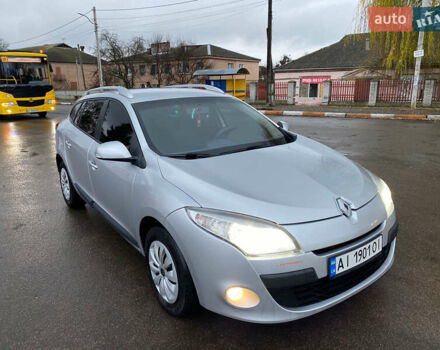Серый Рено Меган, объемом двигателя 1.46 л и пробегом 300 тыс. км за 6300 $, фото 1 на Automoto.ua