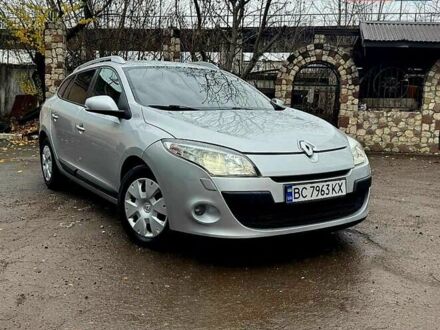 Серый Рено Меган, объемом двигателя 1.46 л и пробегом 295 тыс. км за 5700 $, фото 1 на Automoto.ua