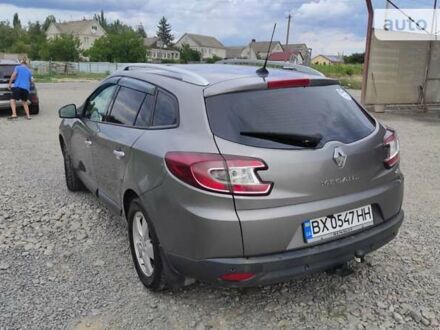 Рено Меган 2010 у Новой Ушице на Automoto.ua Сірий Рено Меган, об'ємом двигуна 1.5 л та пробігом 244 тис. км за 6700 $, фото 1 на Automoto.ua