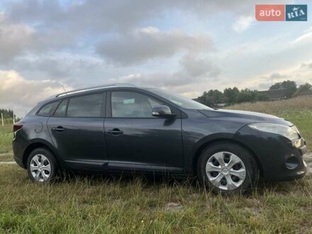 Рено Меган 2010 в Березно на Automoto.ua Серый Рено Меган, объемом двигателя 1.46 л и пробегом 253 тыс. км за 7000 $, фото 1 на Automoto.ua