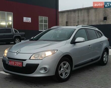 Сірий Рено Меган, об'ємом двигуна 1.6 л та пробігом 217 тис. км за 6700 $, фото 1 на Automoto.ua