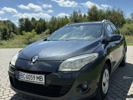 Рено Меган 2010 в Львове на Automoto.ua Серый Рено Меган, объемом двигателя 1.46 л и пробегом 312 тыс. км за 6750 $, фото 1 на Automoto.ua