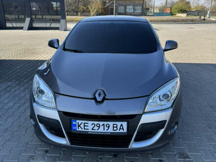 Сірий Рено Меган, об'ємом двигуна 1.5 л та пробігом 290 тис. км за 6800 $, фото 1 на Automoto.ua