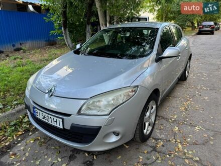 Сірий Рено Меган, об'ємом двигуна 1.6 л та пробігом 178 тис. км за 6900 $, фото 1 на Automoto.ua