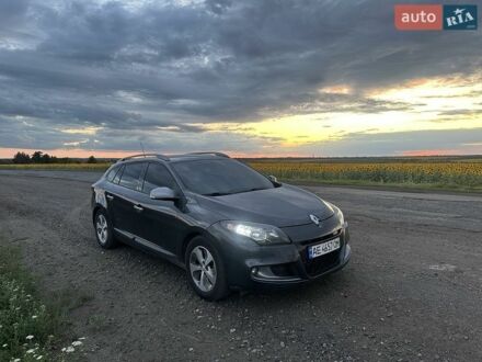 Сірий Рено Меган, об'ємом двигуна 1.5 л та пробігом 307 тис. км за 8251 $, фото 1 на Automoto.ua