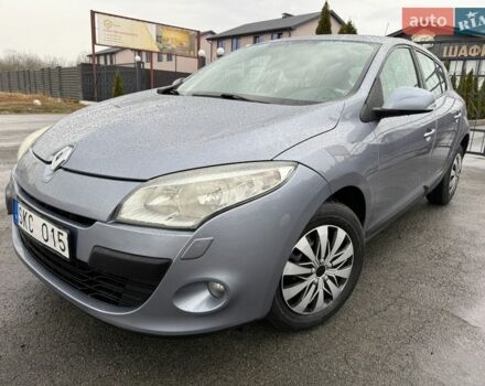 Сірий Рено Меган, об'ємом двигуна 1.6 л та пробігом 240 тис. км за 6750 $, фото 1 на Automoto.ua