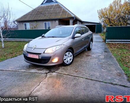 Серый Рено Меган, объемом двигателя 1.6 л и пробегом 238 тыс. км за 7350 $, фото 1 на Automoto.ua