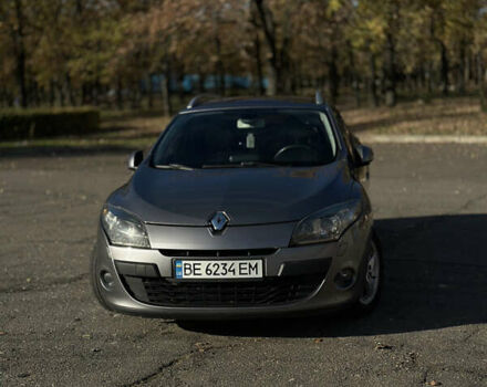 Серый Рено Меган, объемом двигателя 1.46 л и пробегом 270 тыс. км за 7750 $, фото 1 на Automoto.ua