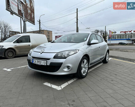 Серый Рено Меган, объемом двигателя 2 л и пробегом 195 тыс. км за 6700 $, фото 1 на Automoto.ua