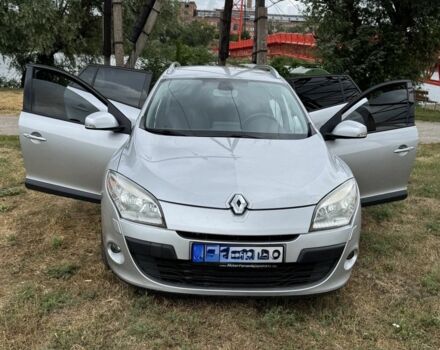 Сірий Рено Меган, об'ємом двигуна 1.5 л та пробігом 133 тис. км за 7600 $, фото 1 на Automoto.ua