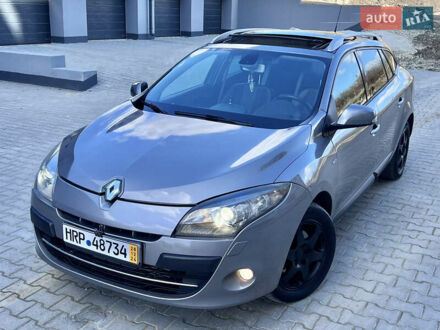 Рено Меган 2011 в Тернополе на Automoto.ua Серый Рено Меган, объемом двигателя 1.5 л и пробегом 204 тыс. км за 6999 $, фото 1 на Automoto.ua