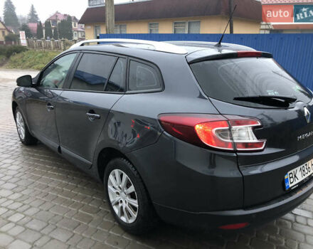 Серый Рено Меган, объемом двигателя 1.46 л и пробегом 236 тыс. км за 6300 $, фото 1 на Automoto.ua