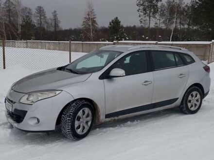 Сірий Рено Меган, об'ємом двигуна 1.46 л та пробігом 314 тис. км за 7800 $, фото 1 на Automoto.ua