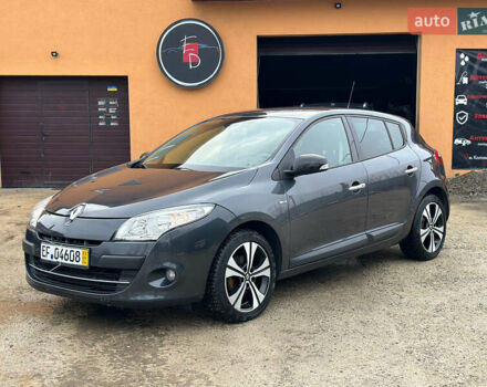 Серый Рено Меган, объемом двигателя 1.5 л и пробегом 144 тыс. км за 7999 $, фото 1 на Automoto.ua