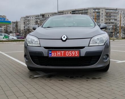 Серый Рено Меган, объемом двигателя 0 л и пробегом 230 тыс. км за 7100 $, фото 1 на Automoto.ua