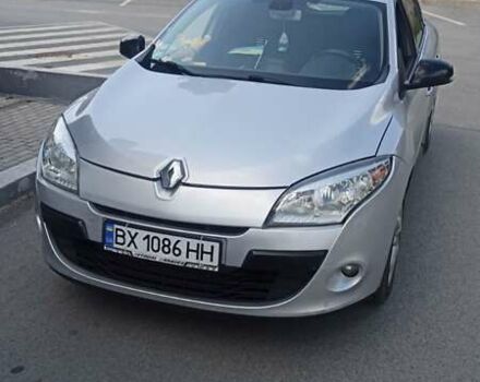 Сірий Рено Меган, об'ємом двигуна 1.5 л та пробігом 350 тис. км за 6900 $, фото 1 на Automoto.ua