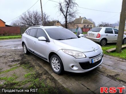 Сірий Рено Меган, об'ємом двигуна 1.5 л та пробігом 246 тис. км за 5300 $, фото 1 на Automoto.ua