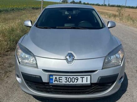 Сірий Рено Меган, об'ємом двигуна 1.46 л та пробігом 206 тис. км за 7950 $, фото 1 на Automoto.ua