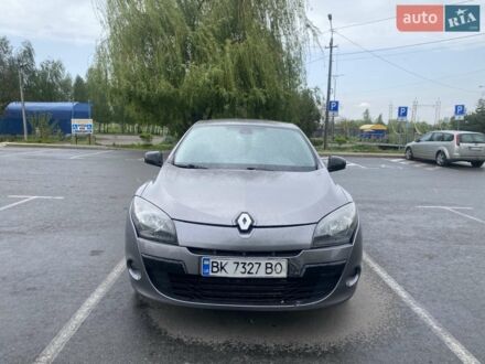 Сірий Рено Меган, об'ємом двигуна 1.46 л та пробігом 502 тис. км за 6500 $, фото 1 на Automoto.ua