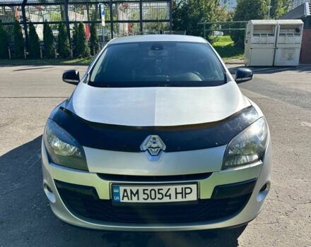 Рено Меган 2011 у Запоріжжя на Automoto.ua Сірий Рено Меган, об'ємом двигуна 1.5 л та пробігом 290 тис. км за 5700 $, фото 1 на Automoto.ua