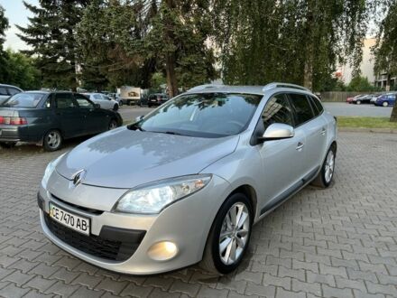 Рено Меган 2011 в Черновцах на Automoto.ua Серый Рено Меган, объемом двигателя 1.5 л и пробегом 220 тыс. км за 6999 $, фото 1 на Automoto.ua