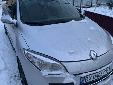 Сірий Рено Меган, об'ємом двигуна 1.87 л та пробігом 280 тис. км за 6800 $, фото 1 на Automoto.ua