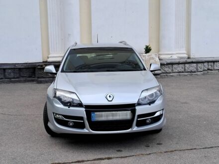 Рено Меган 2011 в Днепре (Днепропетровске) на Automoto.ua Серый Рено Меган, объемом двигателя 1.5 л и пробегом 178 тыс. км за 7500 $, фото 1 на Automoto.ua