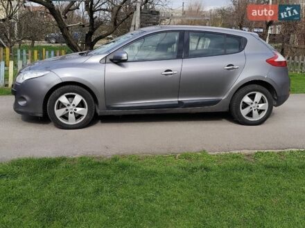 Сірий Рено Меган, об'ємом двигуна 2 л та пробігом 149 тис. км за 9000 $, фото 1 на Automoto.ua