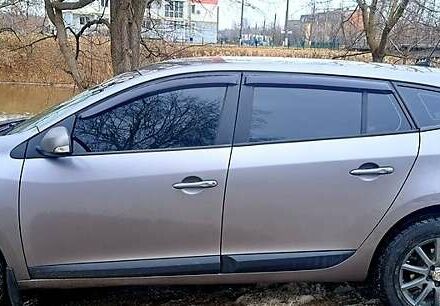 Серый Рено Меган, объемом двигателя 1.5 л и пробегом 378 тыс. км за 6000 $, фото 1 на Automoto.ua