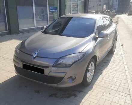 Серый Рено Меган, объемом двигателя 1.46 л и пробегом 236 тыс. км за 6100 $, фото 1 на Automoto.ua