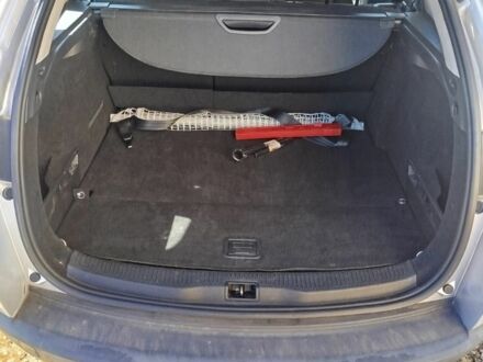 Рено Меган 2011 у Романове на Automoto.ua Сірий Рено Меган, об'ємом двигуна 1.5 л та пробігом 210 тис. км за 6200 $, фото 1 на Automoto.ua