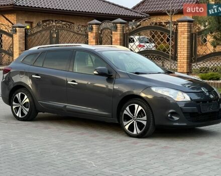 Сірий Рено Меган, об'ємом двигуна 1.5 л та пробігом 240 тис. км за 7400 $, фото 1 на Automoto.ua