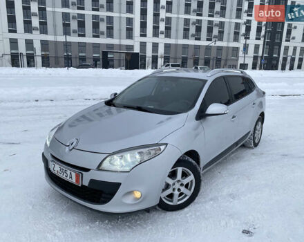 Серый Рено Меган, объемом двигателя 1.46 л и пробегом 221 тыс. км за 6200 $, фото 1 на Automoto.ua