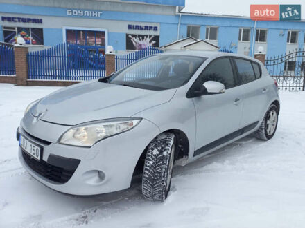 Сірий Рено Меган, об'ємом двигуна 1.6 л та пробігом 197 тис. км за 7750 $, фото 1 на Automoto.ua