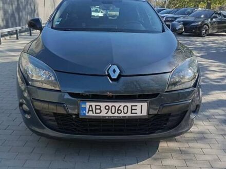 Рено Меган 2011 в Виннице на Automoto.ua Серый Рено Меган, объемом двигателя 1.46 л и пробегом 240 тыс. км за 7300 $, фото 1 на Automoto.ua