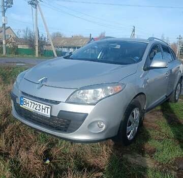 Серый Рено Меган, объемом двигателя 1.46 л и пробегом 227 тыс. км за 7200 $, фото 1 на Automoto.ua