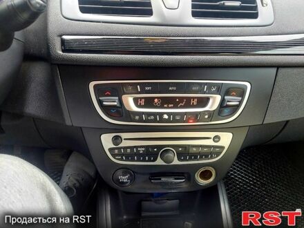 Сірий Рено Меган, об'ємом двигуна 1.5 л та пробігом 267 тис. км за 6850 $, фото 1 на Automoto.ua