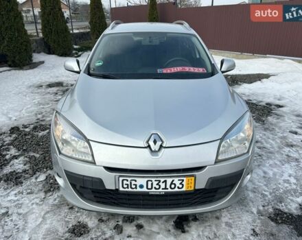 Серый Рено Меган, объемом двигателя 1.6 л и пробегом 150 тыс. км за 7150 $, фото 1 на Automoto.ua