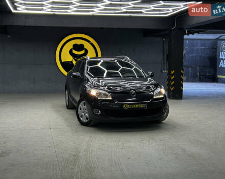 Серый Рено Меган, объемом двигателя 1.46 л и пробегом 252 тыс. км за 8500 $, фото 1 на Automoto.ua