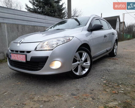 Серый Рено Меган, объемом двигателя 1.5 л и пробегом 270 тыс. км за 7350 $, фото 1 на Automoto.ua