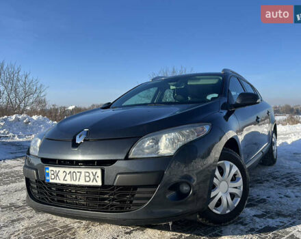 Серый Рено Меган, объемом двигателя 1.46 л и пробегом 325 тыс. км за 6200 $, фото 1 на Automoto.ua