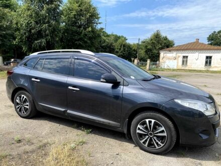 Сірий Рено Меган, об'ємом двигуна 1.5 л та пробігом 300 тис. км за 6999 $, фото 1 на Automoto.ua