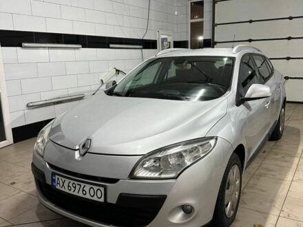 Рено Меган 2011 в Лозовой на Automoto.ua Серый Рено Меган, объемом двигателя 0 л и пробегом 277 тыс. км за 5500 $, фото 1 на Automoto.ua