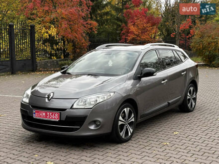Рено Меган 2011 в Миргороде на Automoto.ua Серый Рено Меган, объемом двигателя 1.5 л и пробегом 146 тыс. км за 8890 $, фото 1 на Automoto.ua