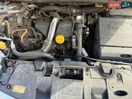Сірий Рено Меган, об'ємом двигуна 1.46 л та пробігом 270 тис. км за 5300 $, фото 1 на Automoto.ua