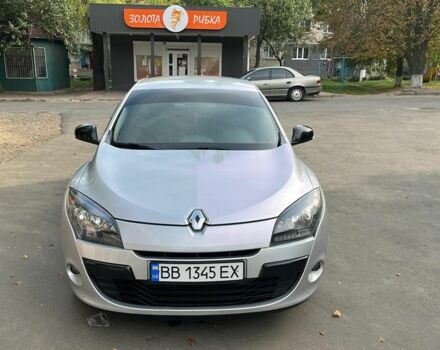 Серый Рено Меган, объемом двигателя 1.5 л и пробегом 240 тыс. км за 7300 $, фото 1 на Automoto.ua